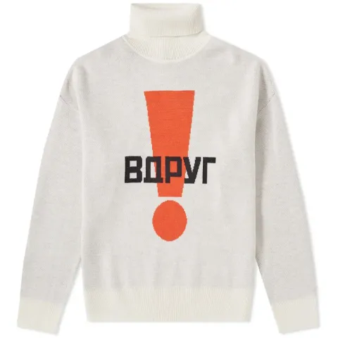 Graphic Turtle Neck Knit