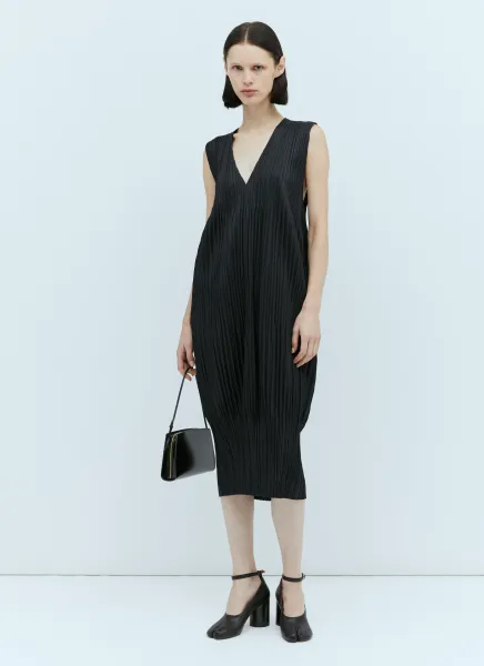 V Neck Pleated Dress