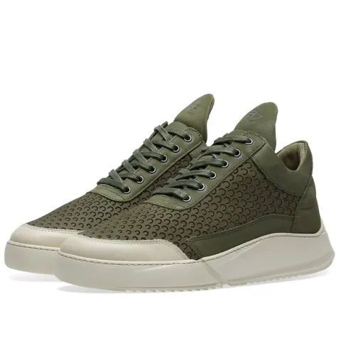 Low Top Sneaker