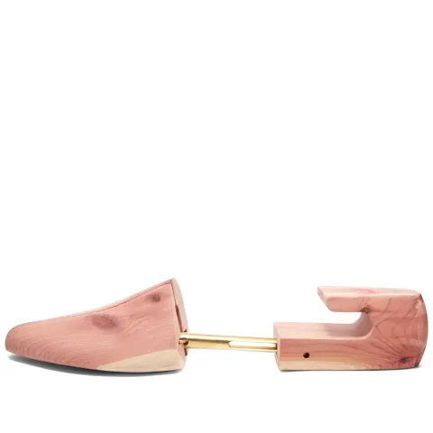 Cedar Shoe Tree