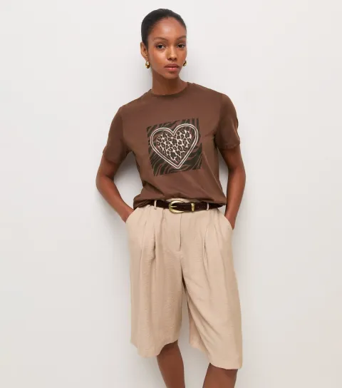 New Look Women's Dark Brown Cotton Foil Heart Print Relaxed T-Shirt