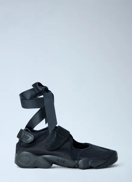 Air Rift Sneakers
