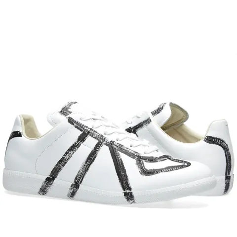 22 Replica Low Painted Seam Sneaker