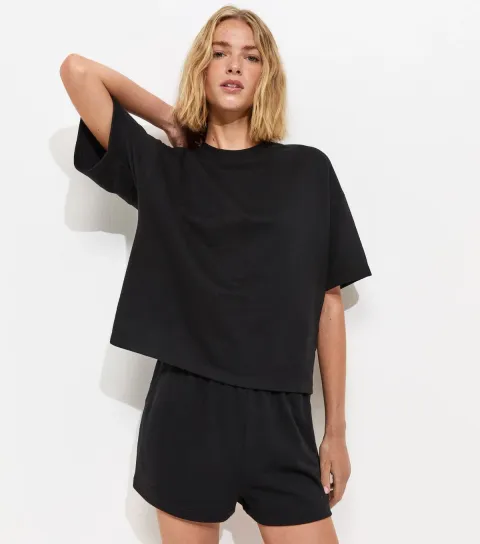 Women's Black Boxy Sweatshirt T-Shirt