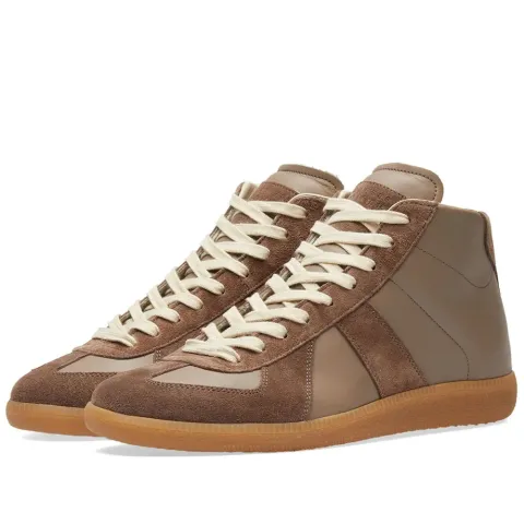 22 Classic Replica High Sneaker