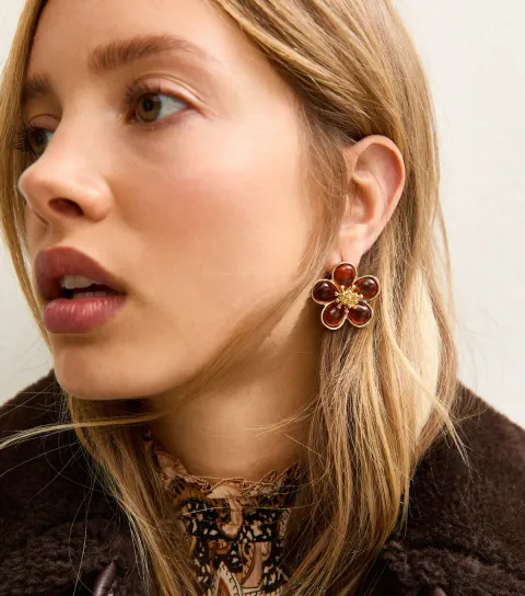 Gold Tone Tortoise Shell Enamel Flower Stud Earring