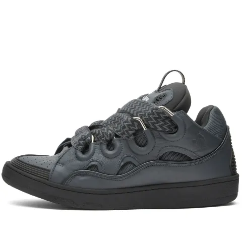 Curb Sneaker