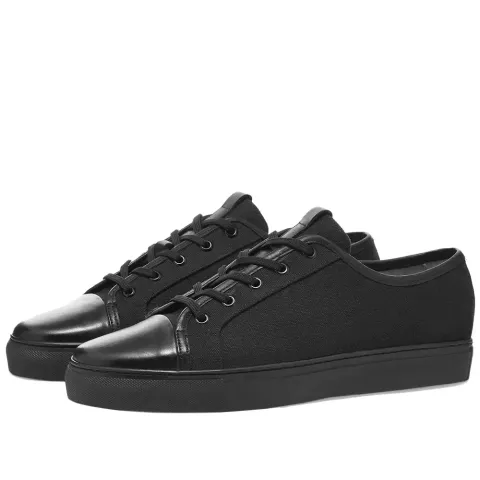 Sneaker 44