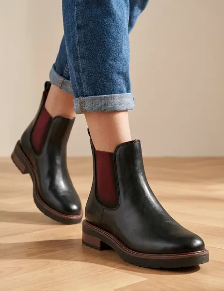 Jones Bootmaker Leather Chelsea Block Heel Ankle Boots Black