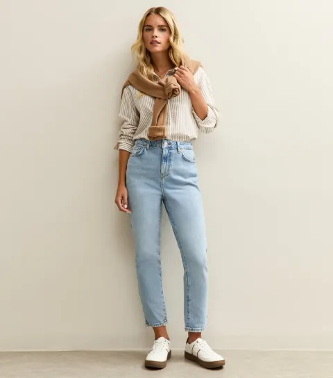 Women's Petite Pale Blue Ankle Grazing Hannah Straight Leg Jeans