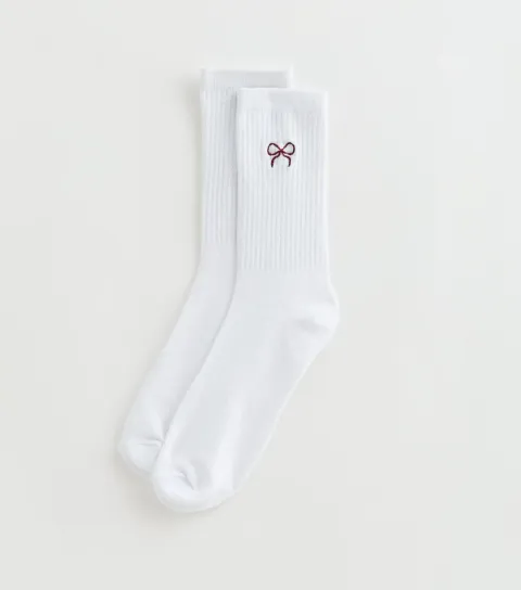 White Bow Embroidered Tube Sock