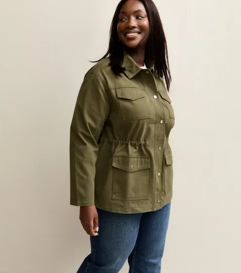 Women's Plus Size Light Khaki Four Pocket Shacket Curves