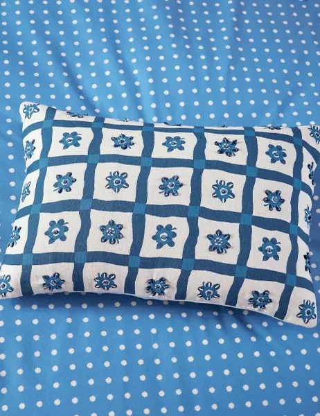 LAND & SHORE Sora Cushion Blue Mix