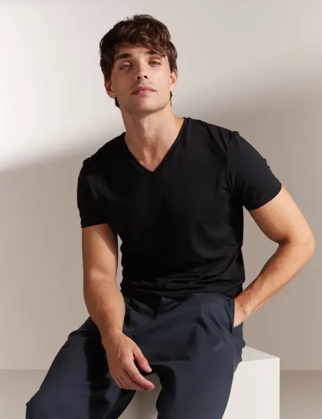 David Gandy Wellwear Ultimate Cotton Modal V-Neck T-Shirt Black