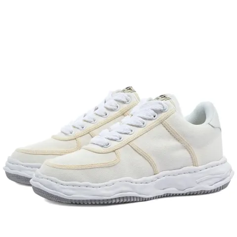 Wayne Original Low Top Canvas Sneaker