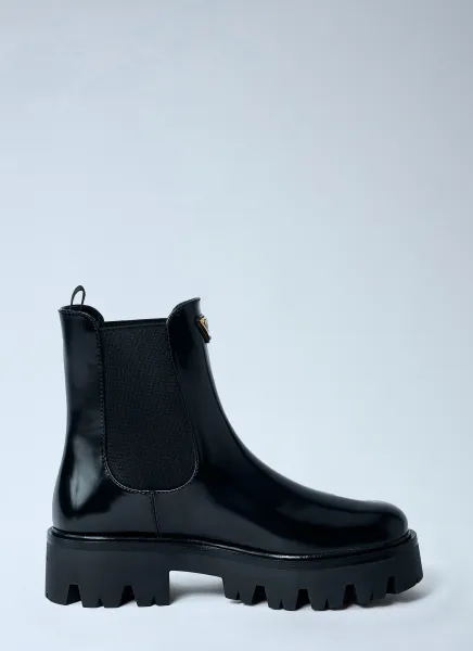 Logo Plaque Ankle Boots