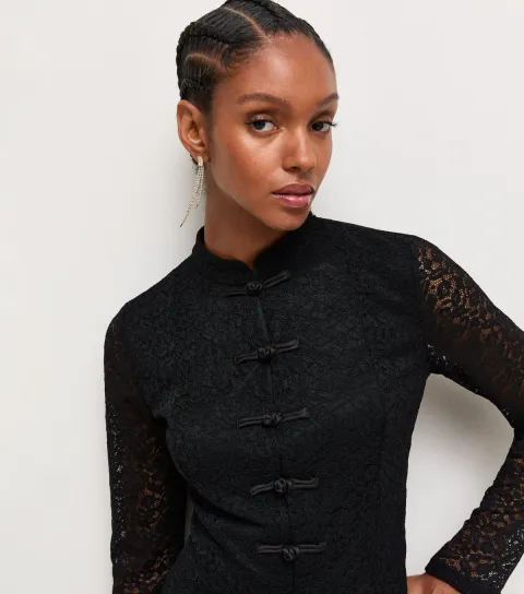 New Look Women's Black Lace Collared Long Sleeve Blouse