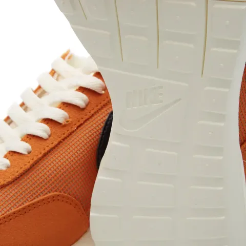 Roshe Daybreak NM