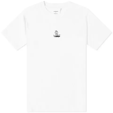 x Peanuts Snoopy Skateboard T-Shirt