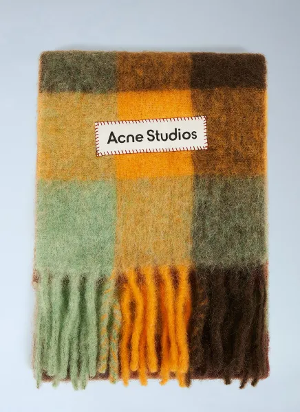 Fringed Check Scarf
