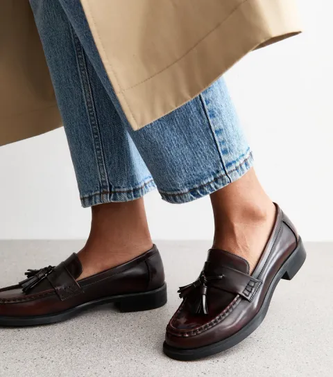 Women's Brown Faux Leather Tassel Charm Almond Toe Loafers