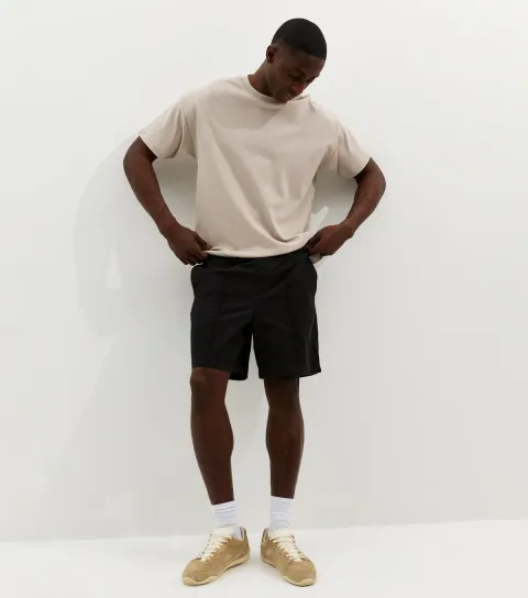 Men's Black Regular Cotton Pin Tuck Shorts