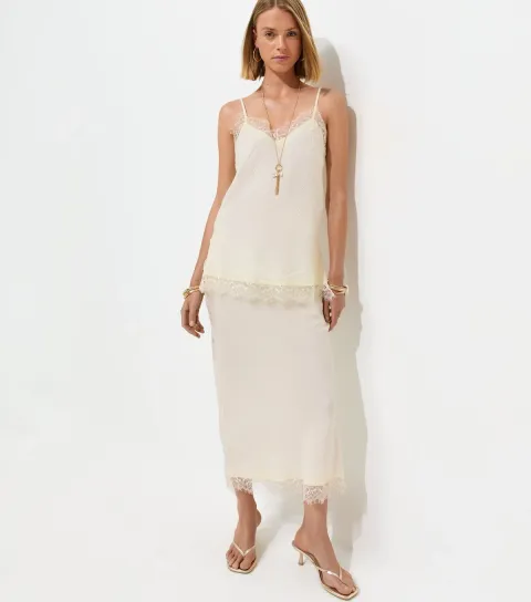 Women's Cream Textured Lace Trim Midi Skirt