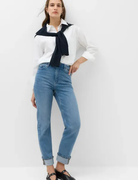 Marks & Spencer Harper mid-rise Cigarette Cropped Jeans Light Indigo