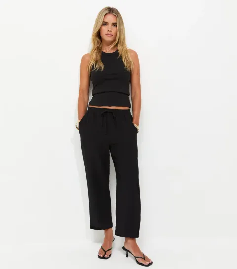 Women's Petite Black Cropped Straight Leg Trousers