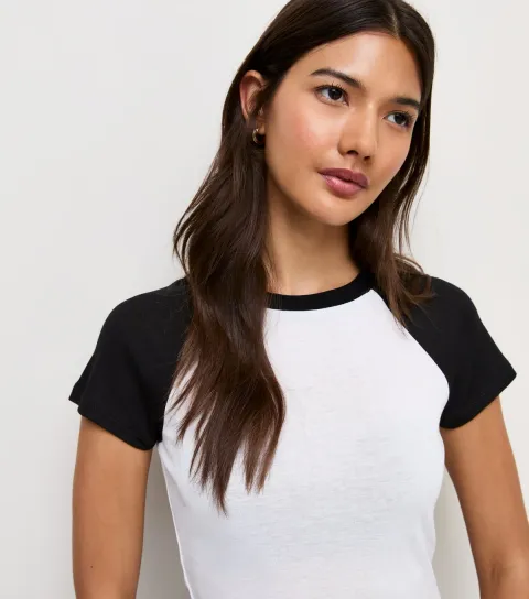 New Look Women's White Contrast Raglan Sleeve T-Shirt