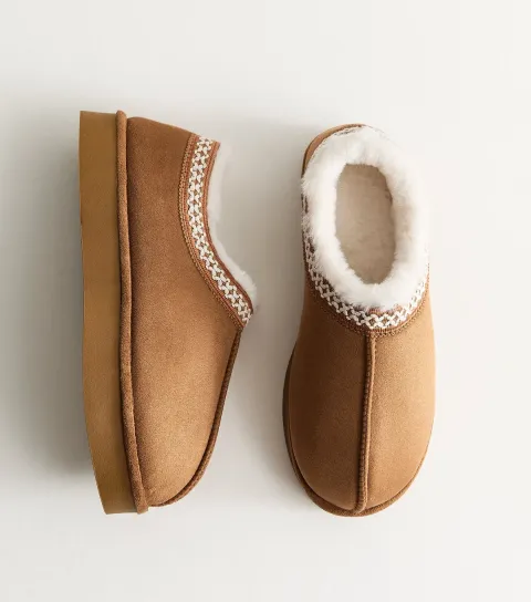 Women's Tan Faux Suede Cross Stitched Faux Fur Lined Slipper Boots