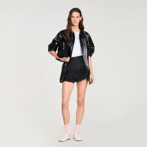 Ruffled skort with topstitching