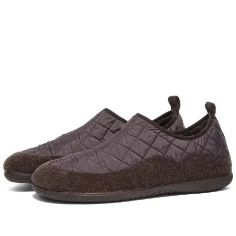 Guru's Roomshoes Quilted Houseshoe