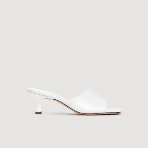 Smooth leather heeled mules