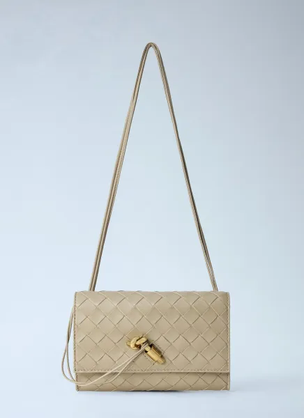 Andiamo Pouch on Strap