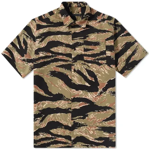 SOPHNET. Short Sleeve Tiger Camouflage Shirt