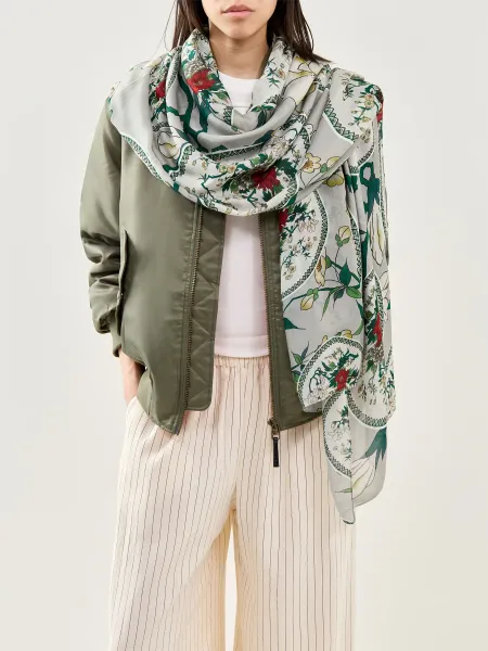 One Hundred Stars Magnolia Plates Print Scarf