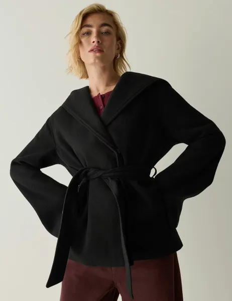 Regatta Showerproof Hooded Short Wrap Coat Black