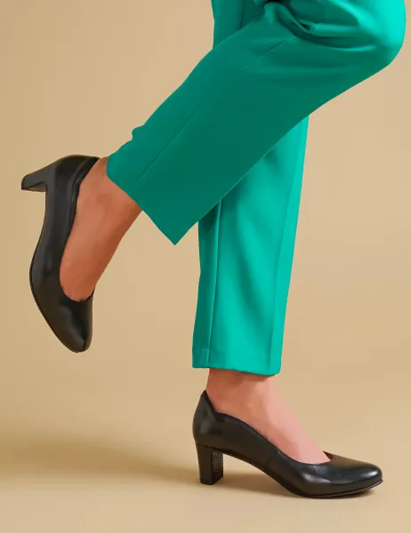Jones Bootmaker Wide Fit Leather Block Heel Court Shoes Black