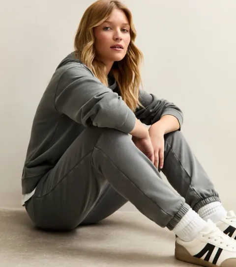 Women's Dar Grey Tapered Joggers