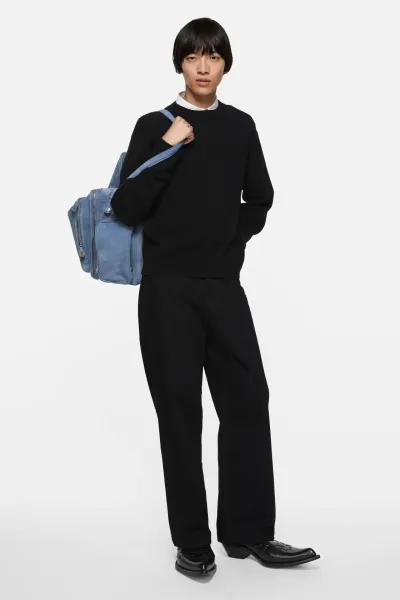 Cashmere sweater