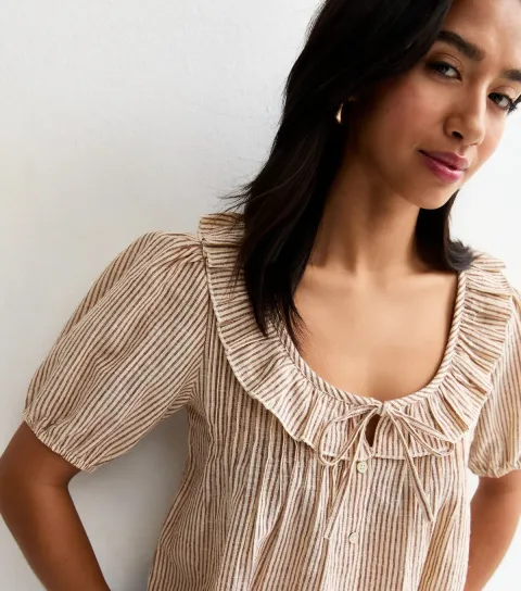 Women's Petite Brown Striped Frill Collar Blouse