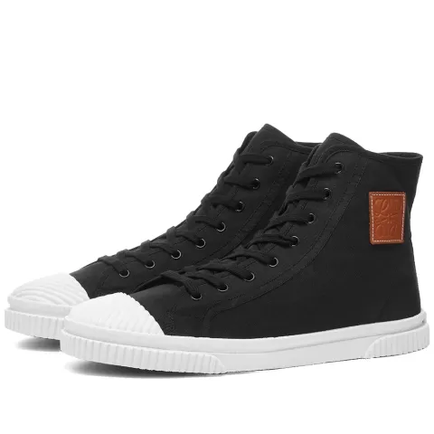 High Top Sneaker