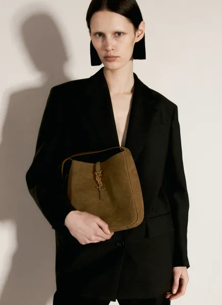 Le 5 à 7 Small Shoulder Bag