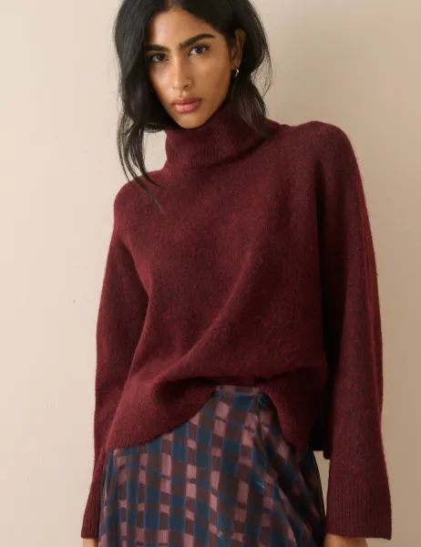 Nobody's Child Roll Neck Relaxed Jumper with Wool Burgundy