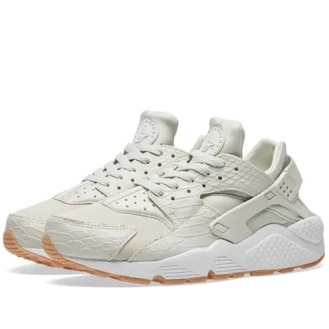 W Air Huarache Run SE