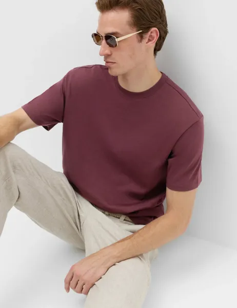 Marks & Spencer Relaxed Fit Cotton Blend Ultimate Performance T-Shirt Bordeaux