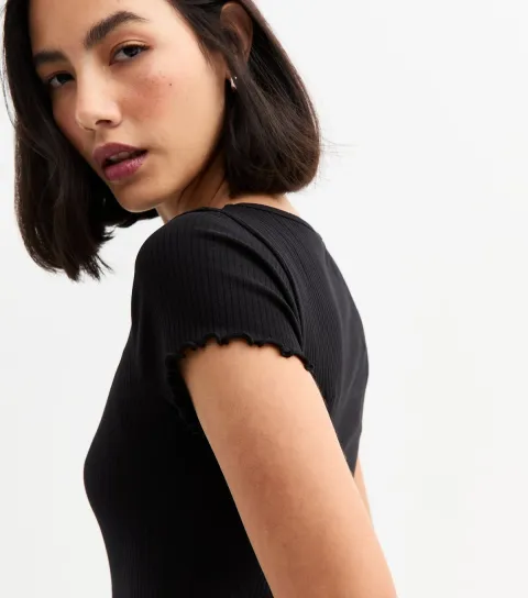 New Look Women's Black Ribbed Lettuce Trim T-Shirt