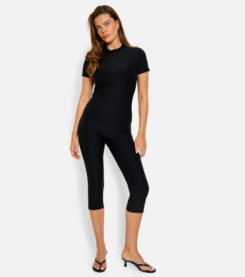 Women's Black Short Sleeve Fitted T-Shirt