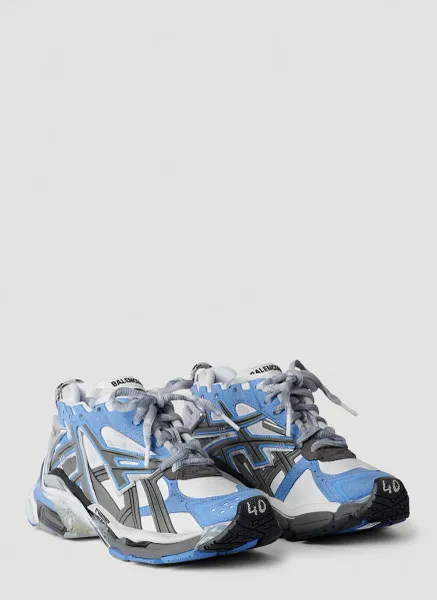 Runner Sneakers